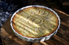 Apfelkuchen aus dem flachen Dutch"